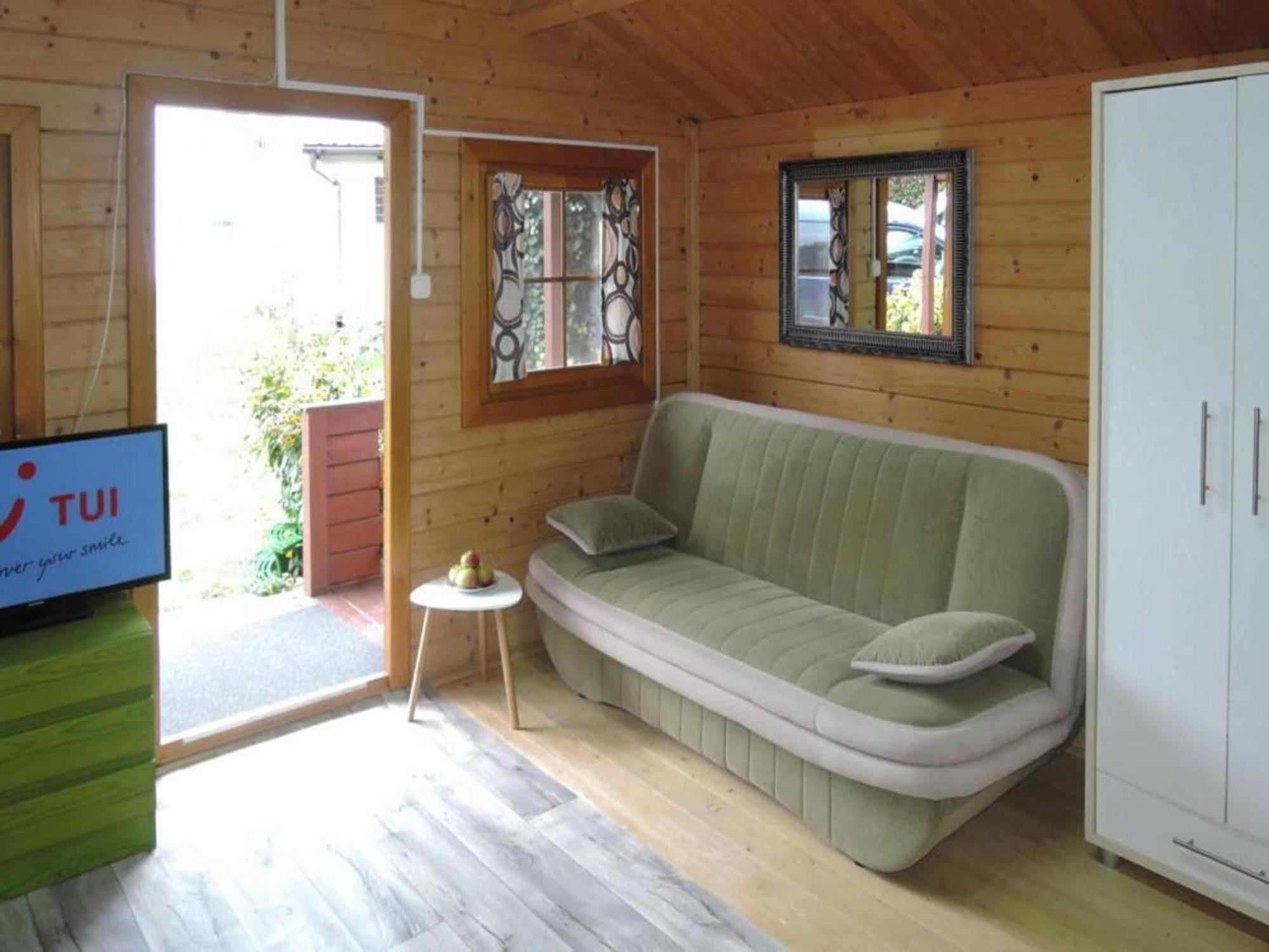 Bungalow In Lubin At 300 M From The Lake Ngoại thất bức ảnh