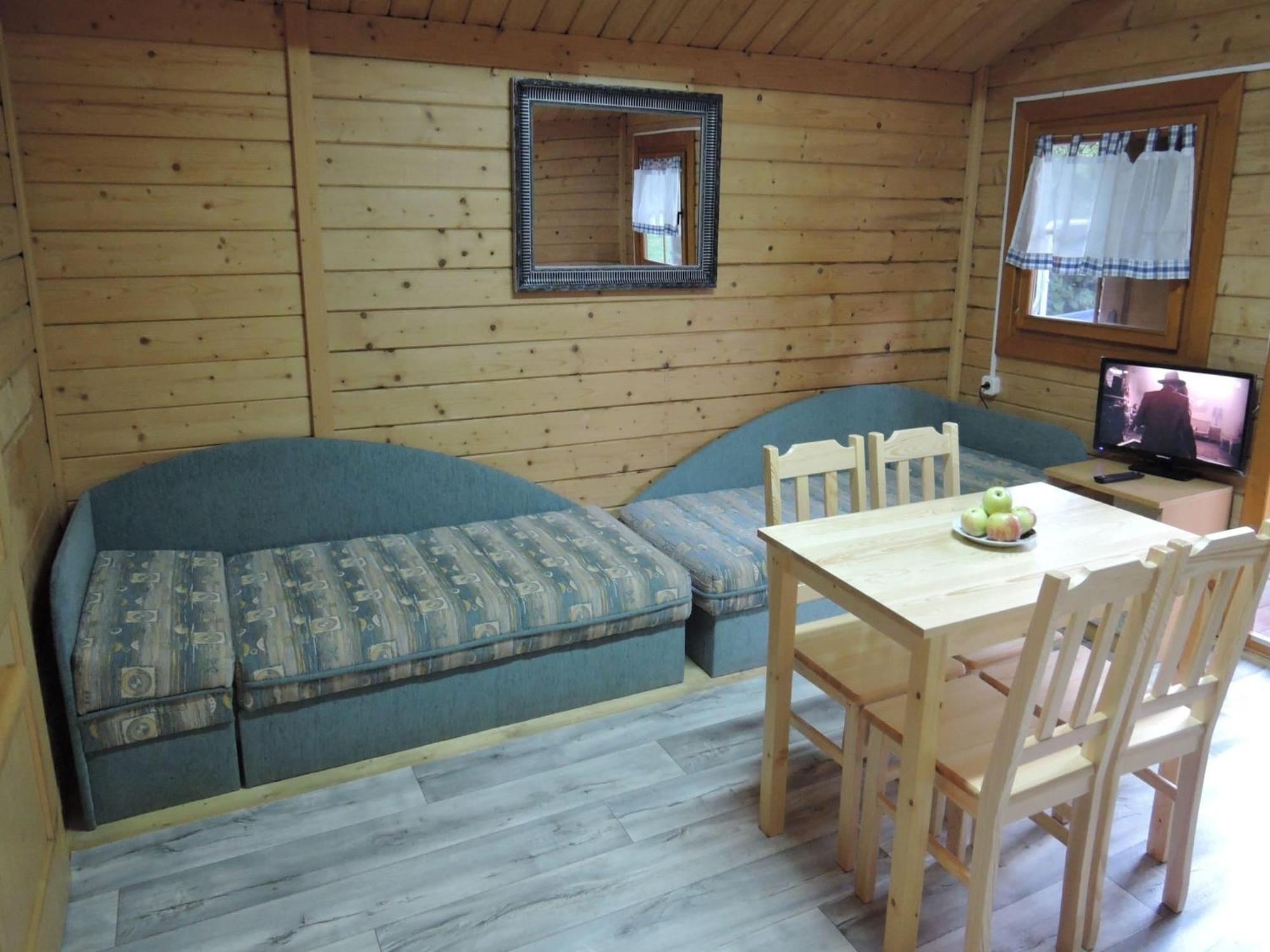 Bungalow In Lubin At 300 M From The Lake Ngoại thất bức ảnh