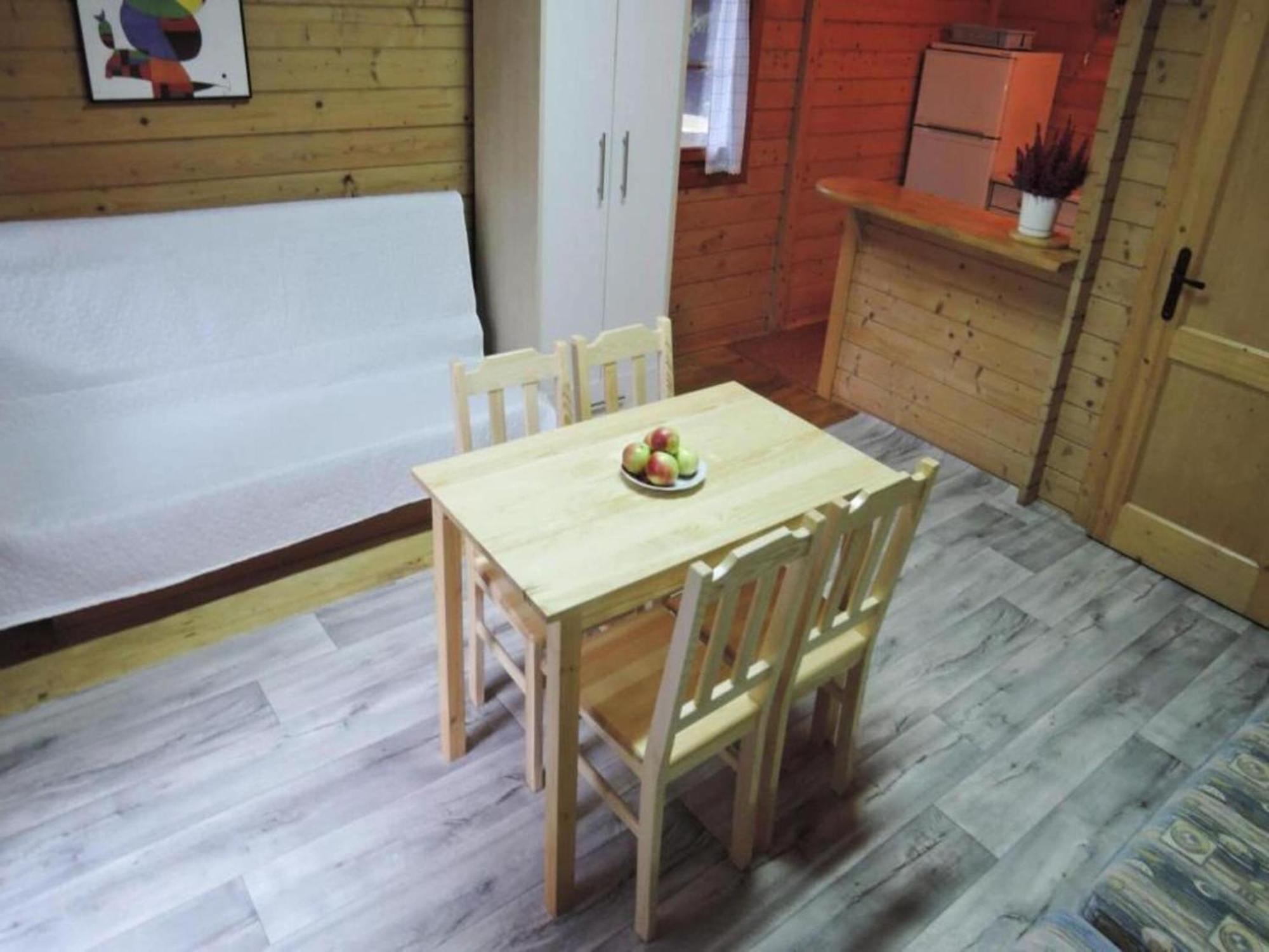 Bungalow In Lubin At 300 M From The Lake Ngoại thất bức ảnh
