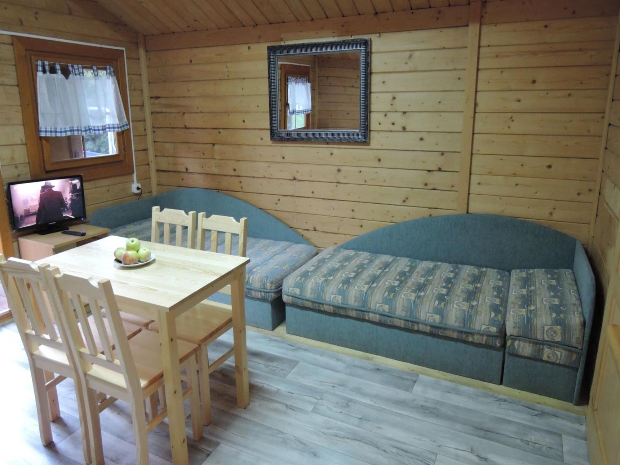 Bungalow In Lubin At 300 M From The Lake Ngoại thất bức ảnh